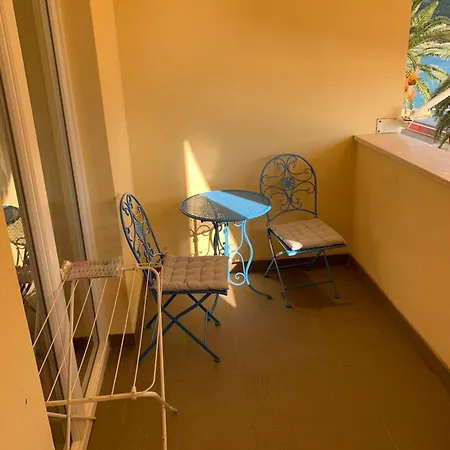 Palma- Right On The Apartment